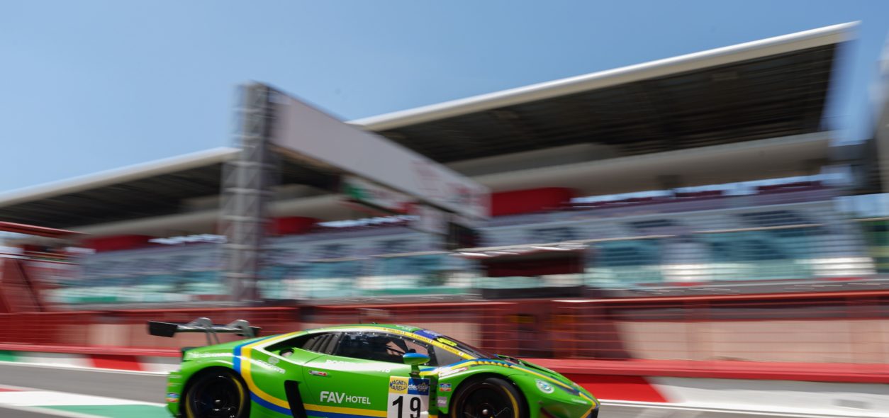 Edoardo Liberati a Vallelunga da leader del Campionato Italiano Gran Turismo Endurance